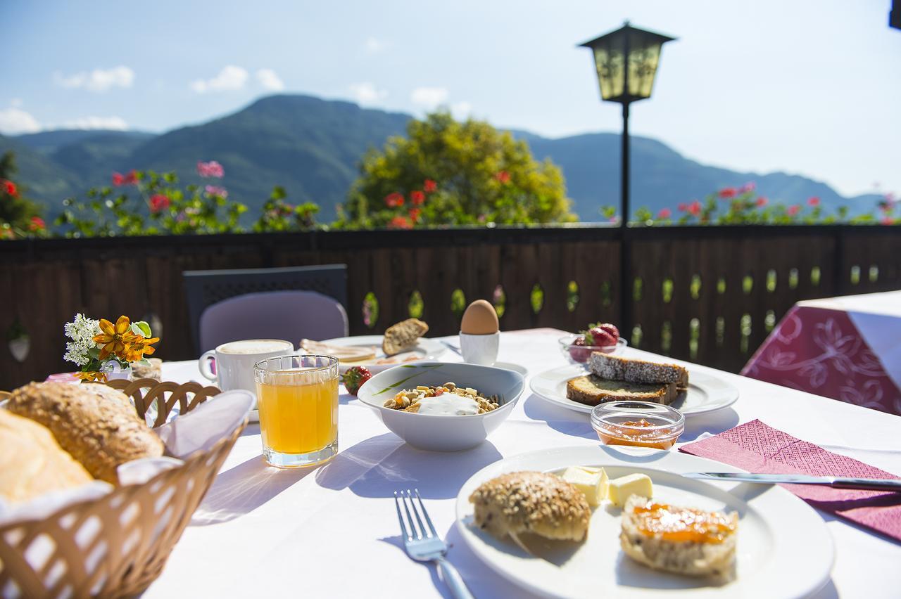 Pension Stamserhof นาลเลส ภายนอก รูปภาพ