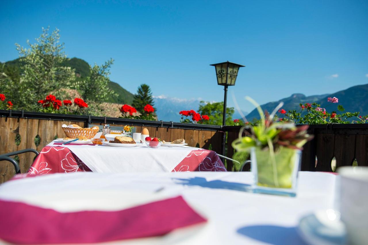Pension Stamserhof นาลเลส ภายนอก รูปภาพ